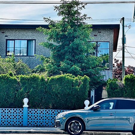 Petite Main Street Haven Apartment Vancouver Exterior photo