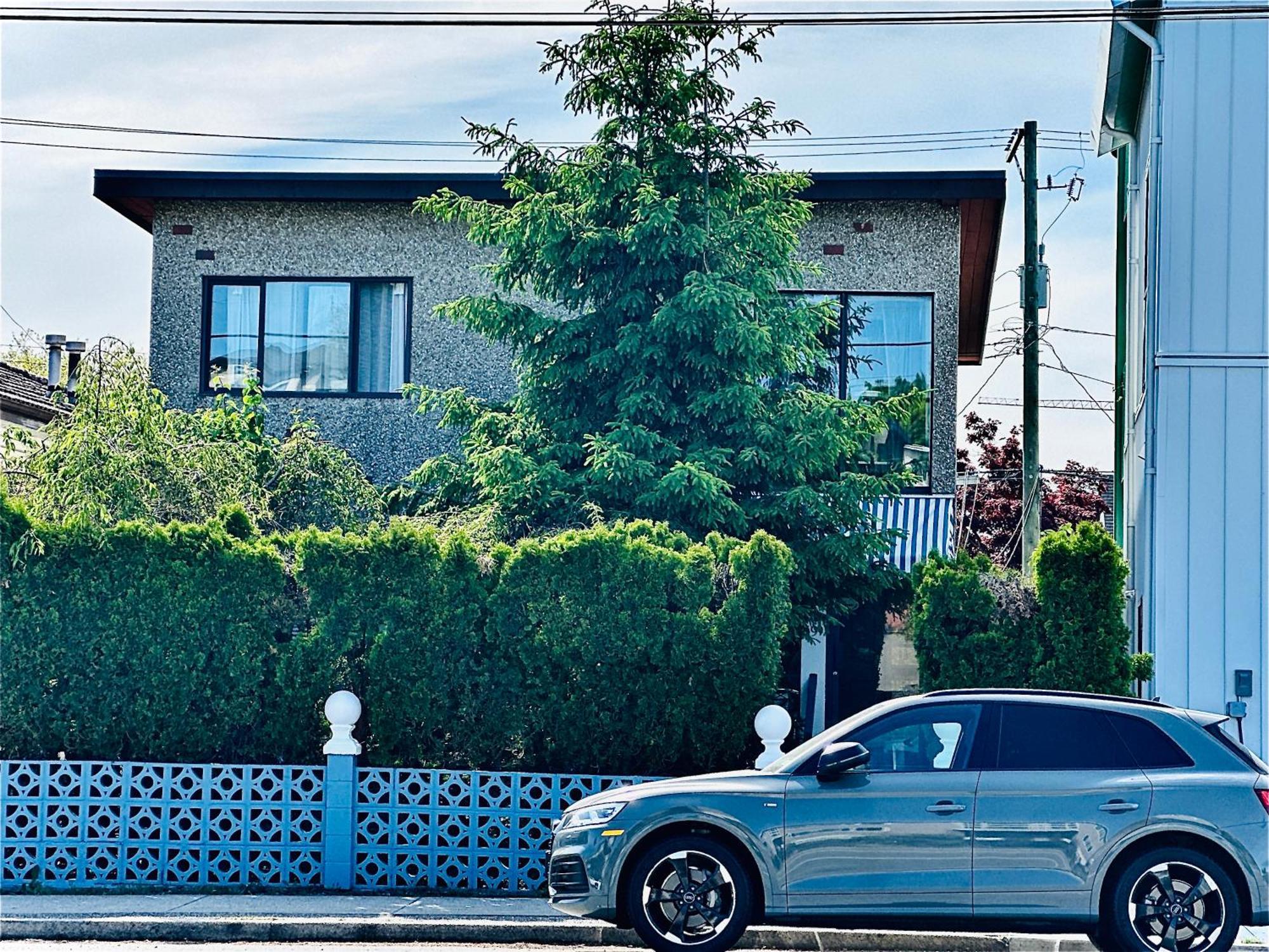 Petite Main Street Haven Apartment Vancouver Exterior photo